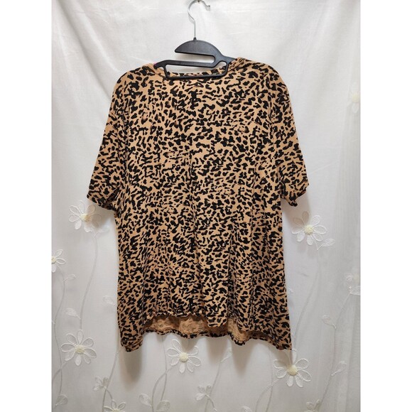 Ava & Viv 2X Womens Cheetah Print Shirt Wild Bold V-Neck Exotic Animal Leopard - Picture 9 of 12